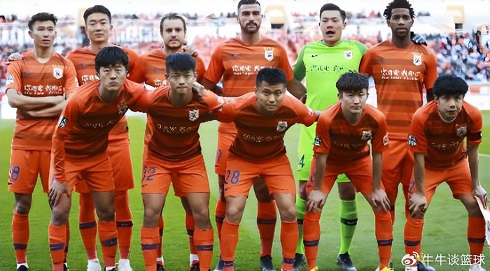 世界杯官方认证-鲁能队官宣迎来新合作伙伴，球迷为此给俱乐部点赞，值得期待|阿尔瓦罗|泰山队|中超|中卫|辽宁_新浪体育_新浪新闻