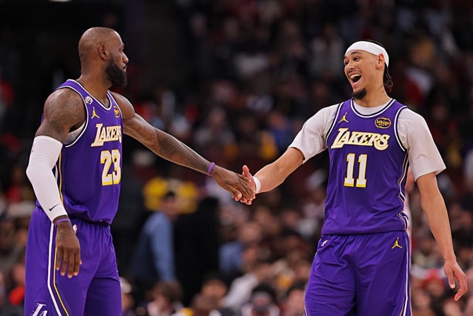 世界杯注册账号-重蹈覆辙？湖人难道又要指望这位能力有限的替补中锋来改变局面？