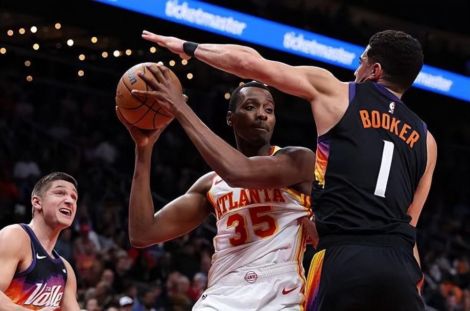 在湖人没打出来，但内线新星加盟老鹰后立刻打出了亮眼的表现？