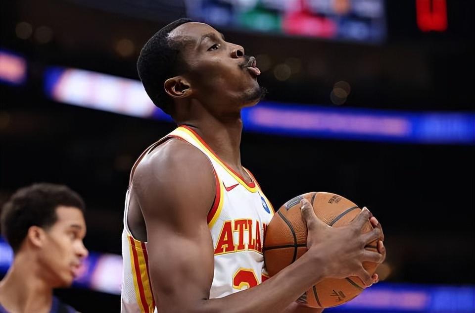 在湖人没打出来，但内线新星加盟老鹰后立刻打出了亮眼的表现？