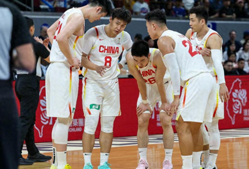 世界杯官方认证-郭士强拿出杀手锏，男篮却诞生2个隐患！2人低迷或彻底告别国家队