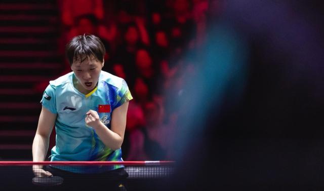 世界杯赛事资讯-新加坡大满贯王曼昱、王艺迪逆转晋级 陈幸同完胜