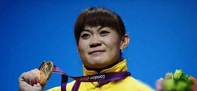 世界杯注册账号-体坛第一叛徒！她改洋名换国籍夺冠后称不是中国人，结局如何？|姚丽|哈萨克斯坦|马内扎|举重|教练_新浪体育_新浪新闻